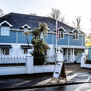 The Lord Bute Highcliffe